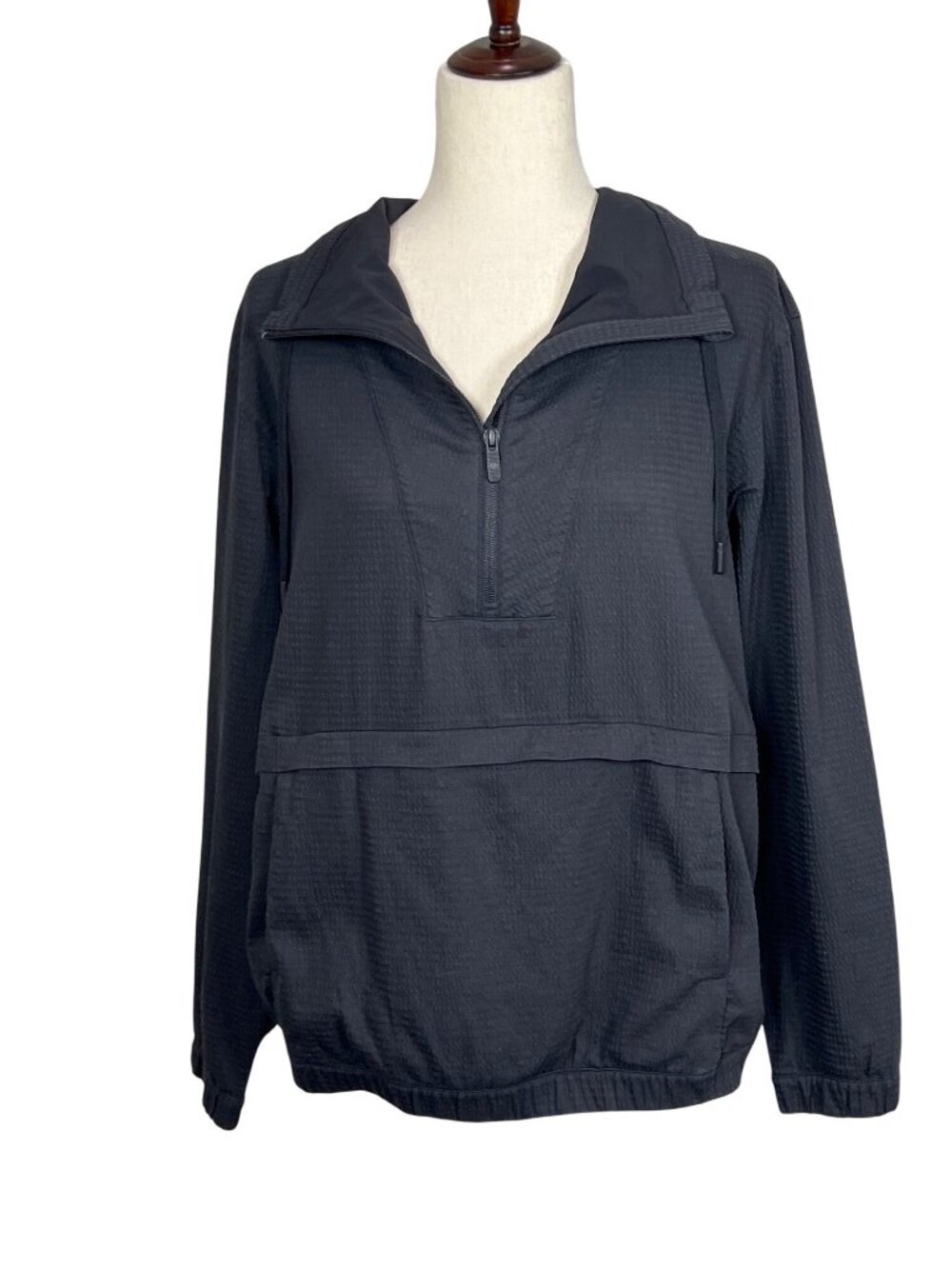 LULULEMON Men's Textured Lightweight Pullover Black Sz M EUC